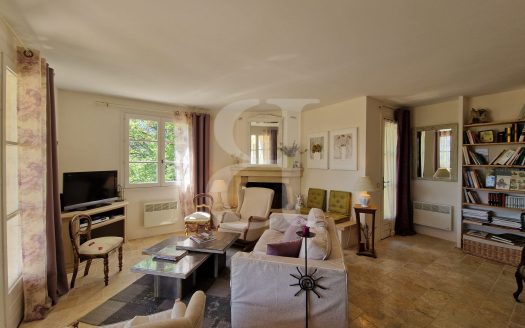 3 Bed Villa With Garage, Garden And Exceptional Views