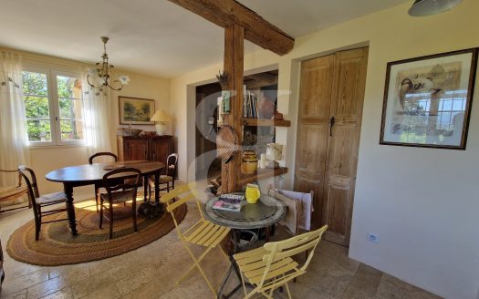 3 Bed Villa With Garage, Garden And Exceptional Views