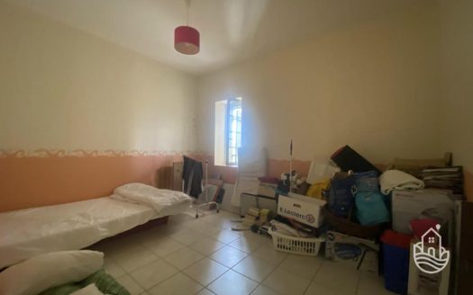 Elegant Stone Property Combines Old-World Charm And Landscaped Pond – Saint-Cyprien