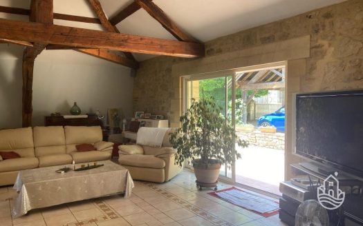 Elegant Stone Property Combines Old-World Charm And Landscaped Pond – Saint-Cyprien