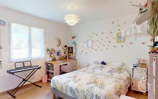 **Charming Village House With Lovely Views Of The Countryside