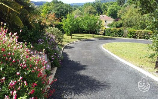 **Bright Pleasant Village House With Breathtaking Views Of The Dordogne Valley