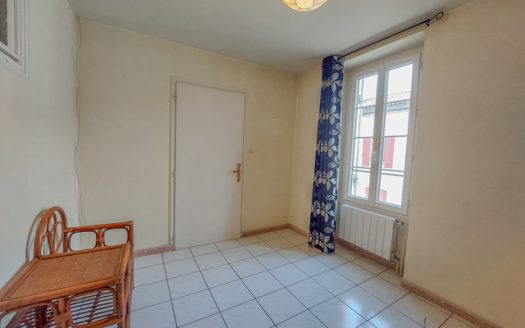 **Charming Village House With Courtyrad And Garage Just Minutes From Eymet