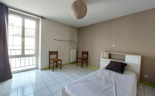 **Charming Village House With Courtyrad And Garage Just Minutes From Eymet