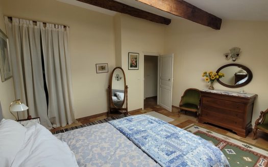 Fully Renovated Former Winegrower’s House With Lovely Terrace And Courtyard