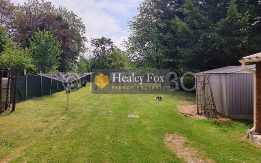 3 Bed Stone House With Garage, Terrace And Enclosed Garden