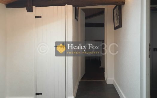 3 Bed Stone House With Garage, Terrace And Enclosed Garden