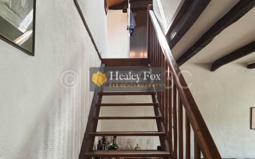 3 Bed Stone House With Garage, Terrace And Enclosed Garden