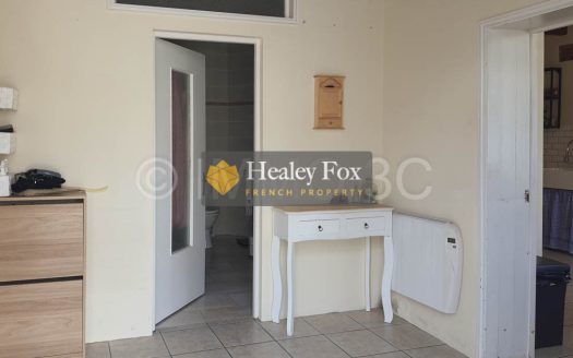 3 Bed Stone House With Garage, Terrace And Enclosed Garden