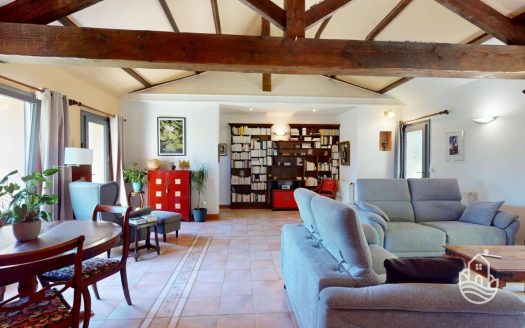 Immaculate Perigourdine House In A Unspoiled And Peaceful Location – Les Eyzies