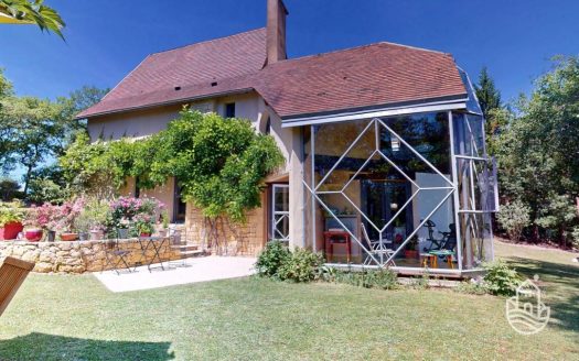 Immaculate Perigourdine House In A Unspoiled And Peaceful Location – Les Eyzies