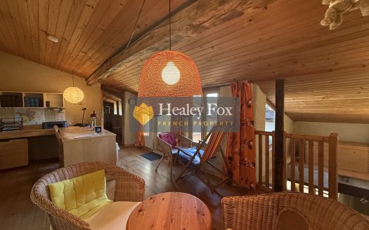 Village House With Roof Terrace In The Heart Of Fources