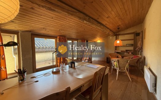 Village House With Roof Terrace In The Heart Of Fources