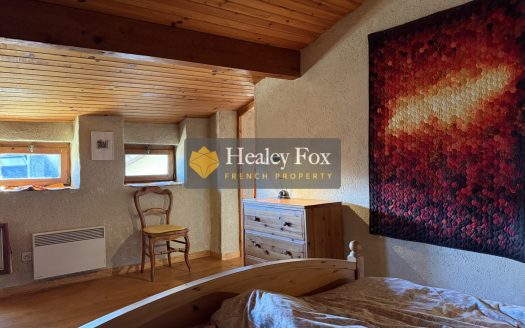 Village House With Roof Terrace In The Heart Of Fources