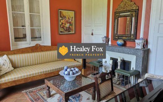 Sole Agency: Stunning property for sale near Jegun, Gers, with two houses (converted barn and Maison de Matre), ponds and outbuildings set in 1ha of beautiful grounds. Just over 1 hour from Toulouse