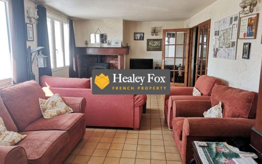 For sale close to Marciac, House with 2.7ha, 2 gites and outbuildings views to the Pyrenees DPE D, Ideal small holding or Equestrian use