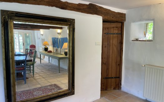**Characterful Traditional Stone House With Courtyard And Outbuilding