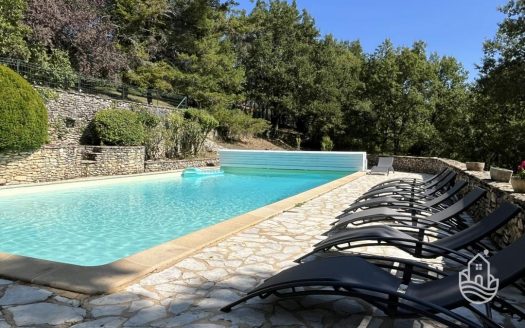 Characterful Stone House With Gite And Swimming Pool In A Quiet Setting – Saint-Cyprien