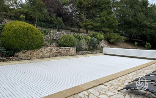 Characterful Stone House With Gite And Swimming Pool In A Quiet Setting – Saint-Cyprien