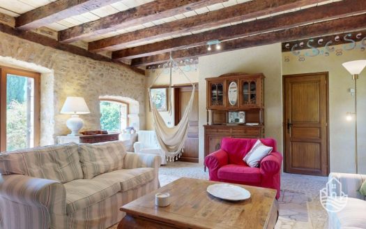 **Spacious Stone House With Swimming Pool And Former Tobacco Drying Barn – Le Buisson-De-Cadouin