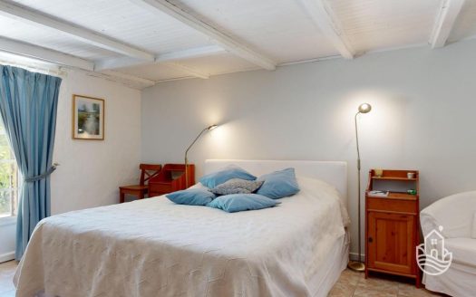 **Spacious Stone House With Swimming Pool And Former Tobacco Drying Barn – Le Buisson-De-Cadouin