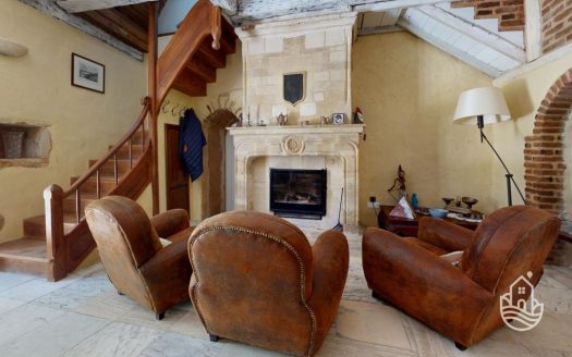 **Spacious Stone House With Swimming Pool And Former Tobacco Drying Barn – Le Buisson-De-Cadouin