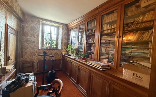 Former Farmhouse To Modernise With Gites, Outbuilding Set On 1.4 Hectares Of Land