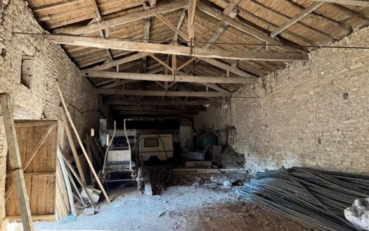 A Magnificent Logis With Great Potential And Habitable Property