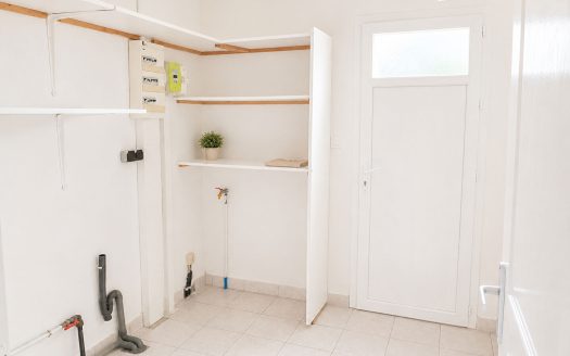 Semi-Detached House With Garden Situated In The Desirable Eysses Neighborhood