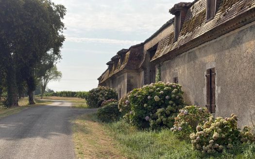 Former Farmhouse To Modernise With Gites, Outbuilding Set On 1.4 Hectares Of Land