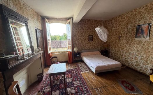 Former Farmhouse To Modernise With Gites, Outbuilding Set On 1.4 Hectares Of Land
